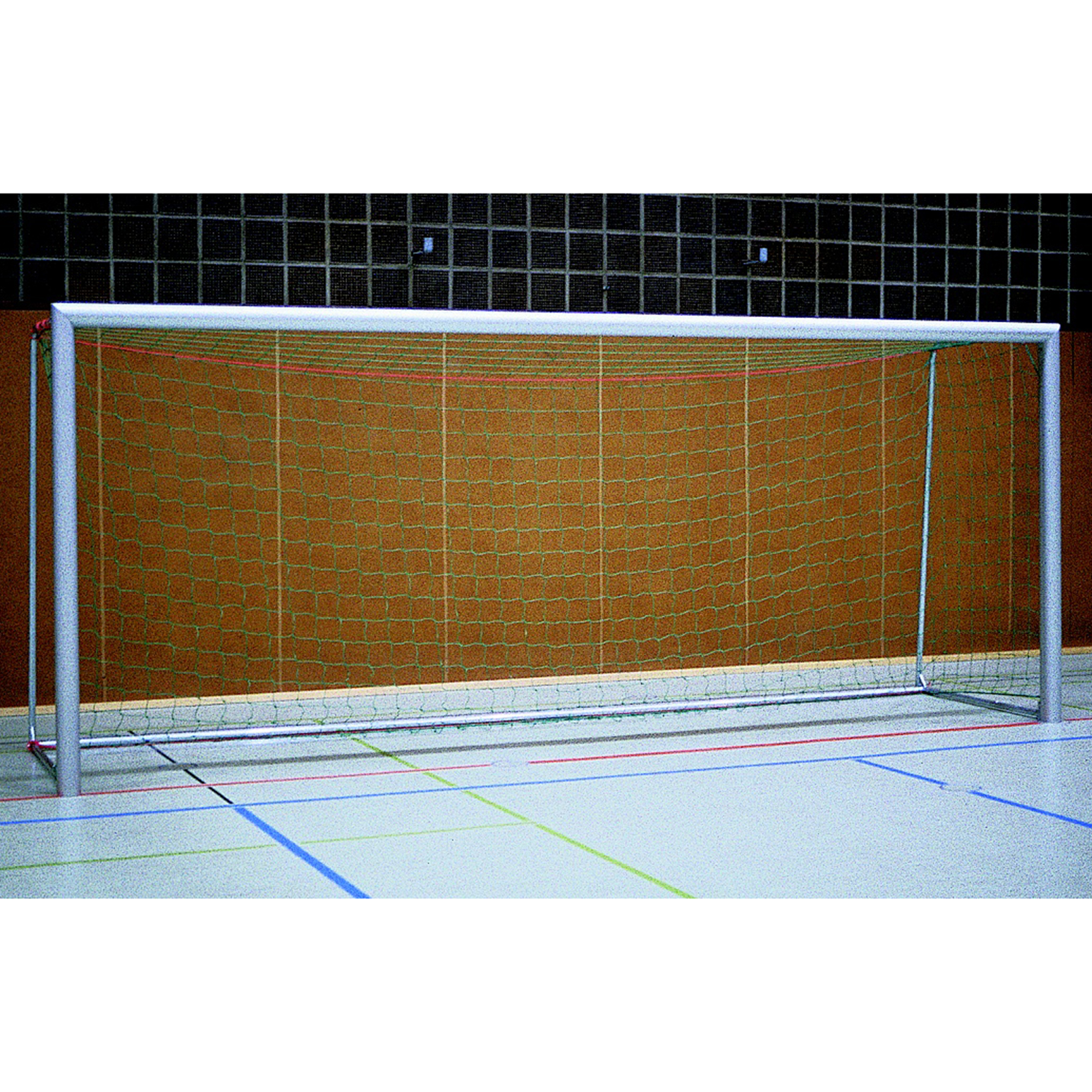 Hallenfussbaltor-verstaerkter-Bodenrahmen
