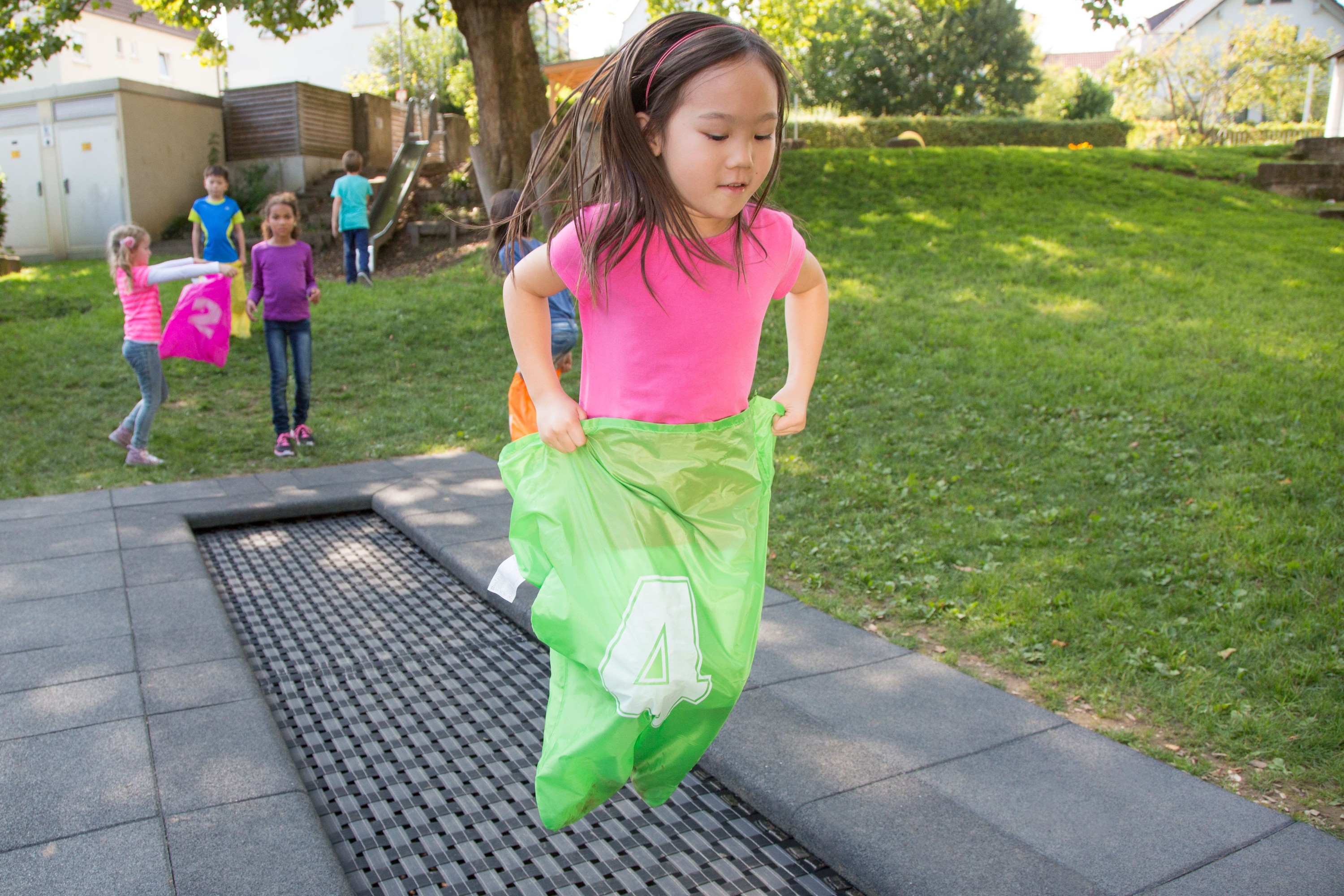 Eurotramp Kids Tramp Track "Playground" - Bild 2 - Vergrößern