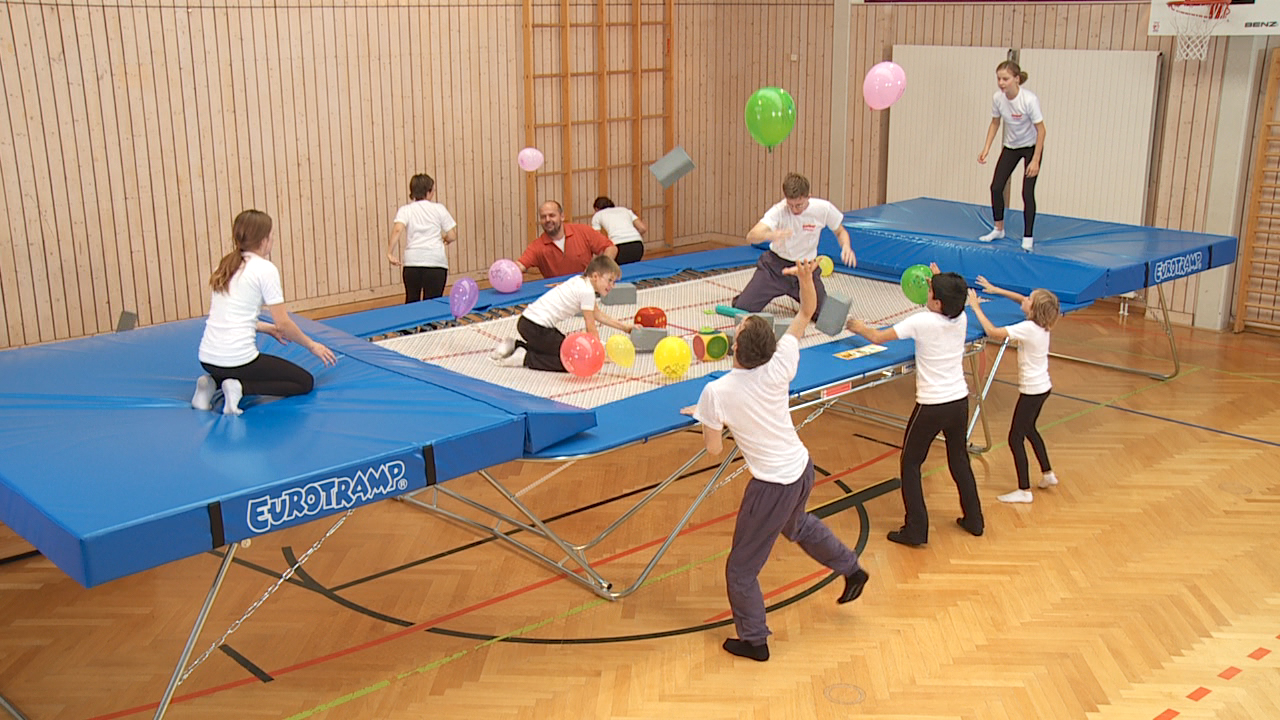 Trampolin Grand Master "Super Spezial" (Sprungtuch 13 mm) - Bild 2 - Vergrößern