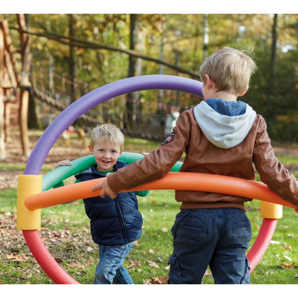 Pool-Nudel Verbinder-Anwendung-3_126037-39